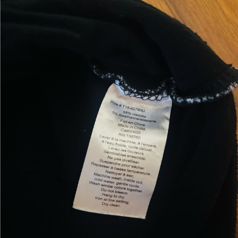 Stork & Babe-Maternity Dress – Size M – Stretchy Wrap Style – Like New - Picture 9 of 11